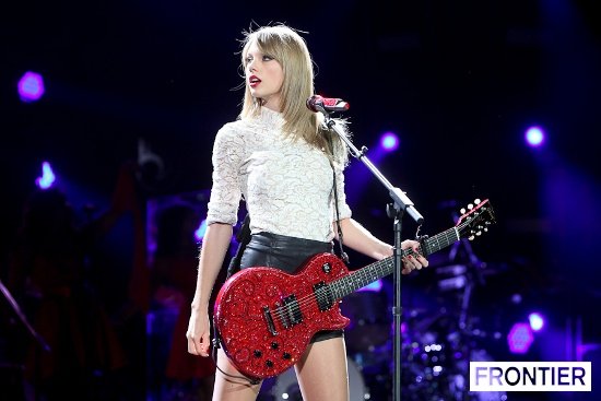 Taylor Swift — December 7 - Brisbane, Australia — photo 45