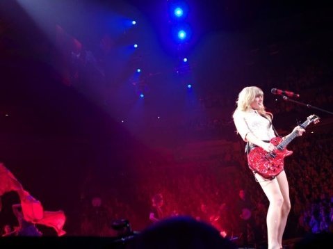 Taylor Swift — March 13 - Omaha, Nebraska — photo 5