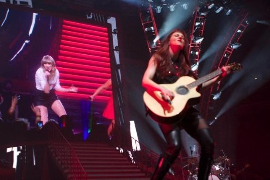 Taylor Swift — March 13 - Omaha, Nebraska — photo 13