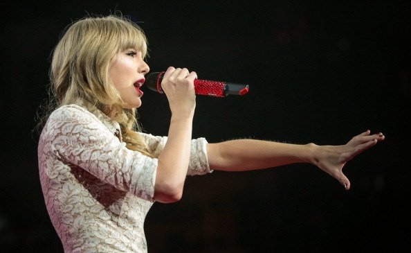 Taylor Swift — March 13 - Omaha, Nebraska — photo 21
