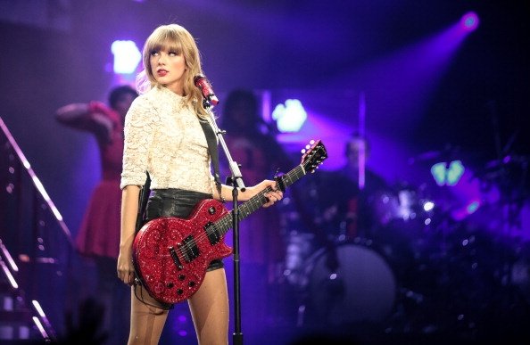 Taylor Swift — March 13 - Omaha, Nebraska — photo 22