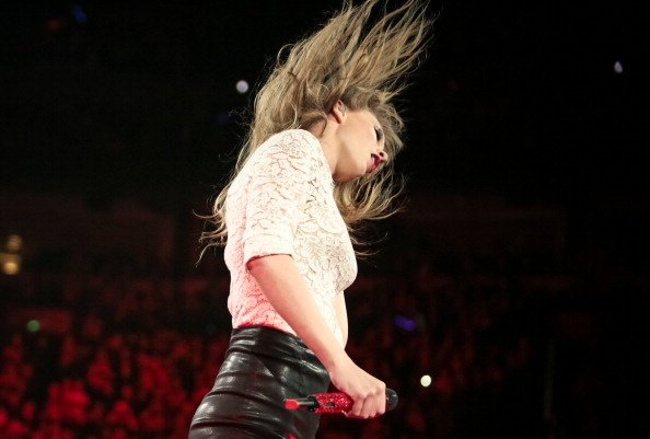 Taylor Swift — March 13 - Omaha, Nebraska — photo 24