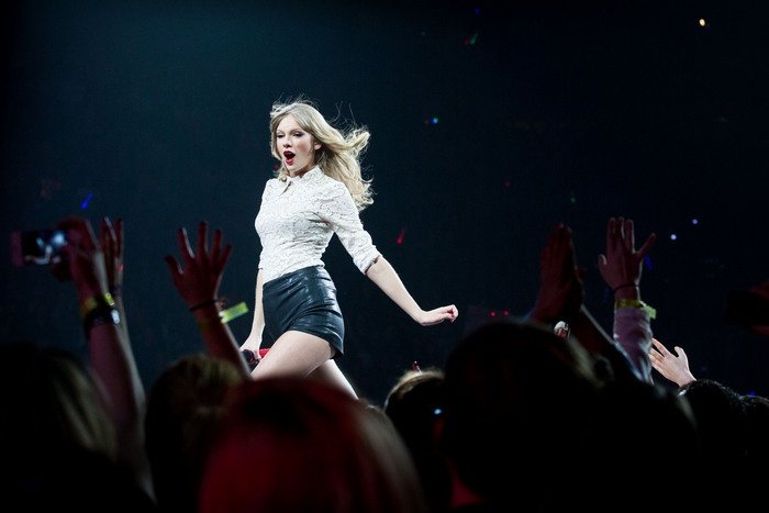Taylor Swift — March 13 - Omaha, Nebraska — photo 30
