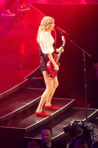 Taylor Swift — March 13 - Omaha, Nebraska — photo 54