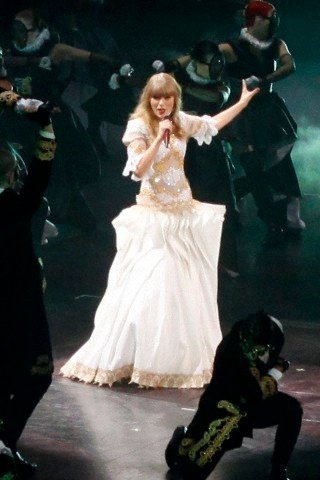Taylor Swift — March 13 - Omaha, Nebraska — photo 73