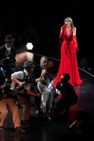 Taylor Swift — March 13 - Omaha, Nebraska — photo 80