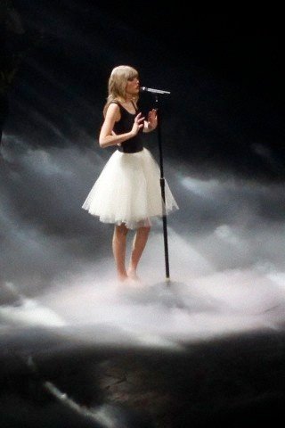 Taylor Swift — March 13 - Omaha, Nebraska — photo 82