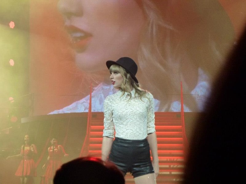 Taylor Swift — March 13 - Omaha, Nebraska — photo 92
