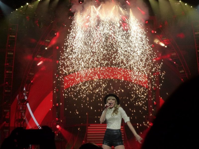 Taylor Swift — March 13 - Omaha, Nebraska — photo 97