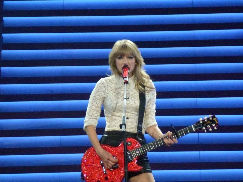 Taylor Swift — March 13 - Omaha, Nebraska — photo 103