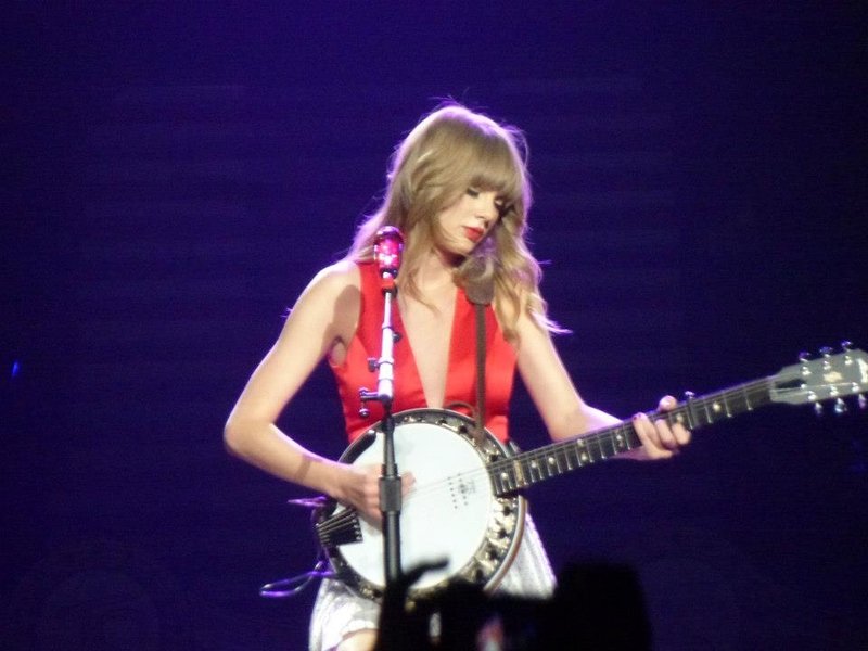 Taylor Swift — March 13 - Omaha, Nebraska — photo 114