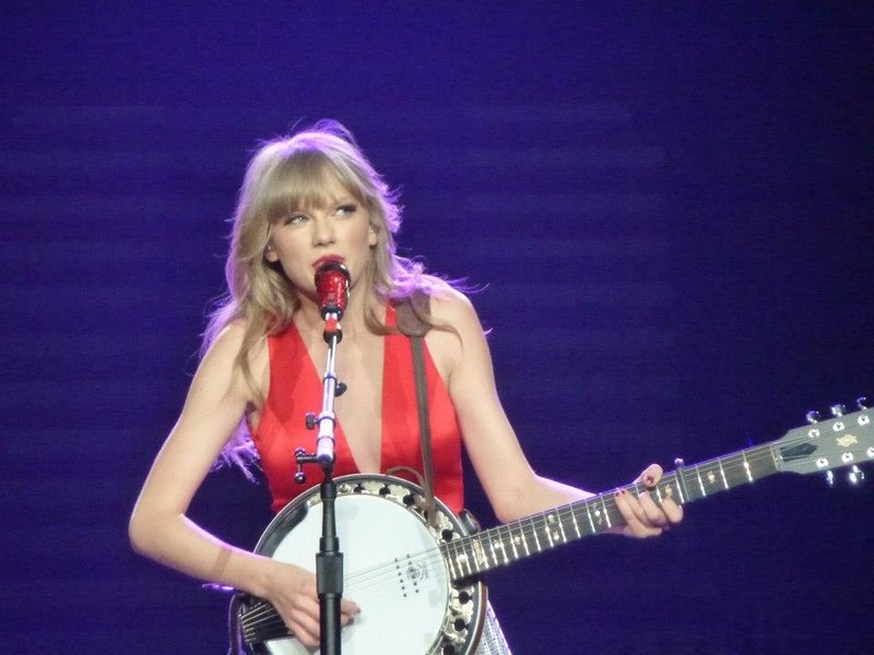 Taylor Swift — March 13 - Omaha, Nebraska — photo 116