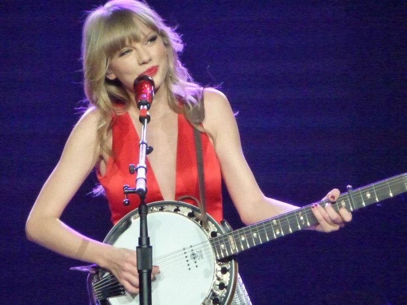 Taylor Swift — March 13 - Omaha, Nebraska — photo 118