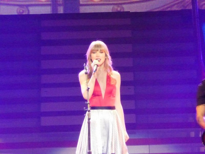 Taylor Swift — March 13 - Omaha, Nebraska — photo 123