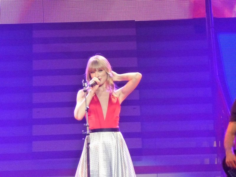 Taylor Swift — March 13 - Omaha, Nebraska — photo 124