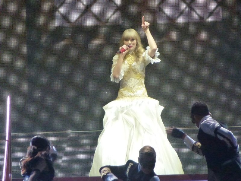 Taylor Swift — March 13 - Omaha, Nebraska — photo 130