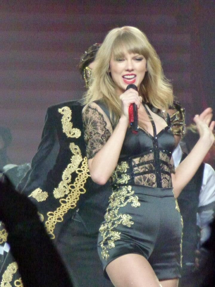 Taylor Swift — March 13 - Omaha, Nebraska — photo 132