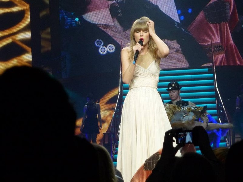 Taylor Swift — March 13 - Omaha, Nebraska — photo 146