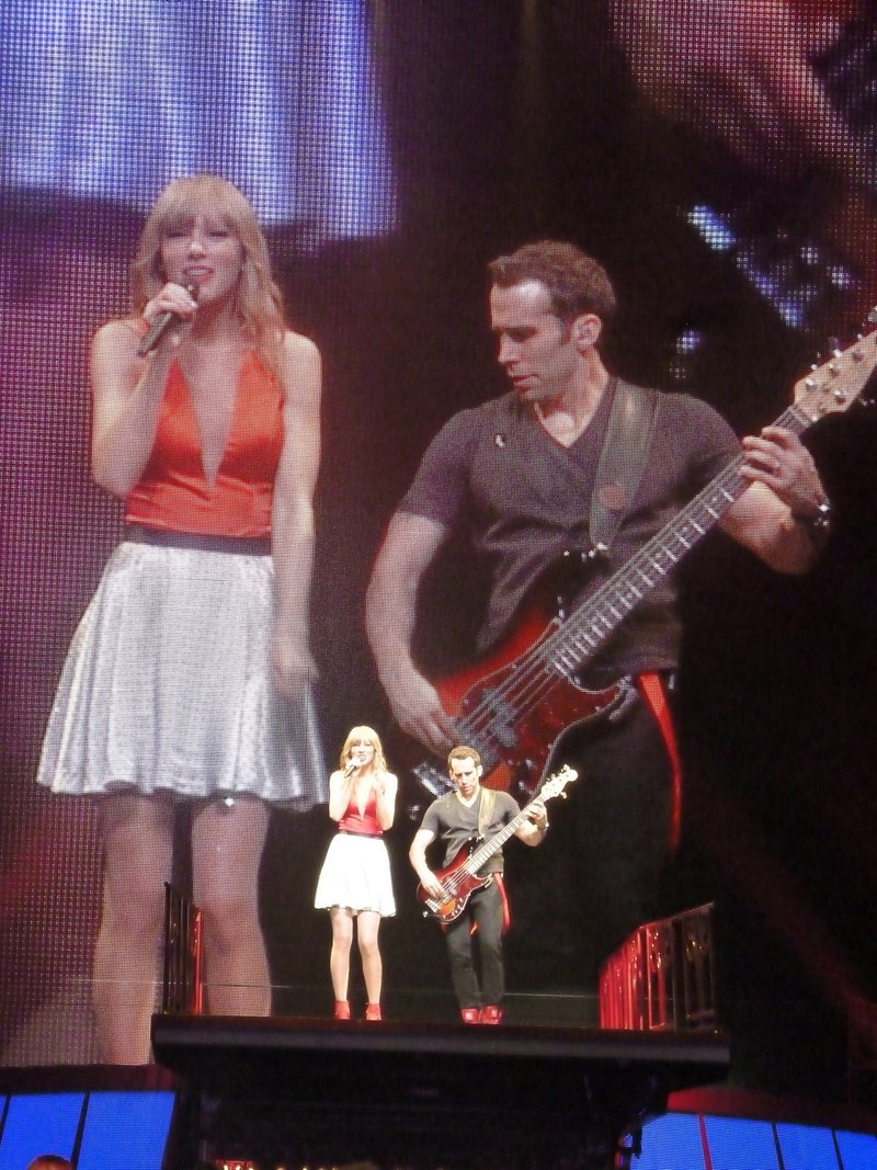 Taylor Swift — March 13 - Omaha, Nebraska — photo 174