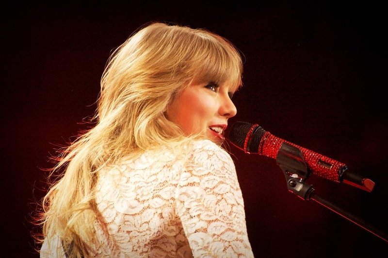 Taylor Swift — March 13 - Omaha, Nebraska — photo 184