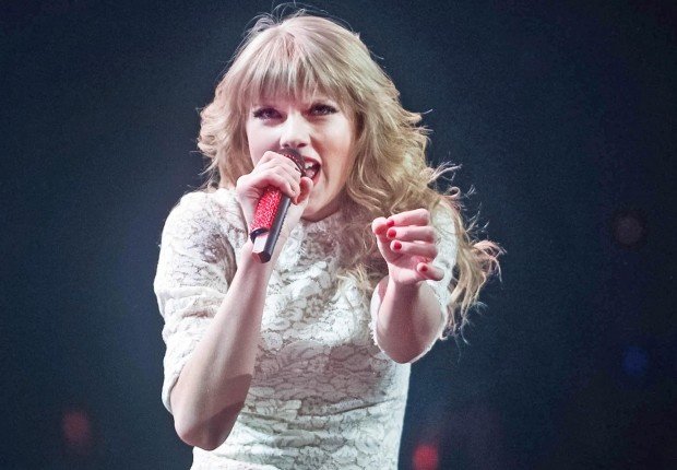Taylor Swift — March 18 - St. Louis, Missouri — photo 7