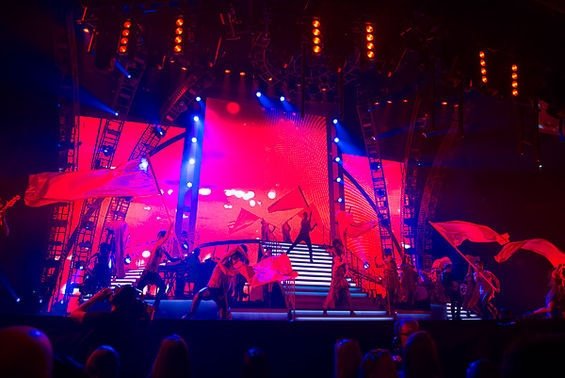 Taylor Swift — March 18 - St. Louis, Missouri — photo 14