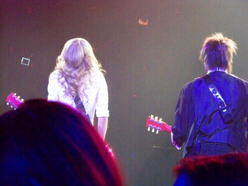 Taylor Swift — March 19 - St. Louis, Missouri — photo 72