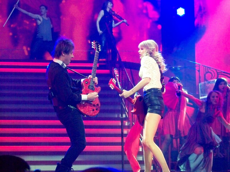 Taylor Swift — March 19 - St. Louis, Missouri — photo 74