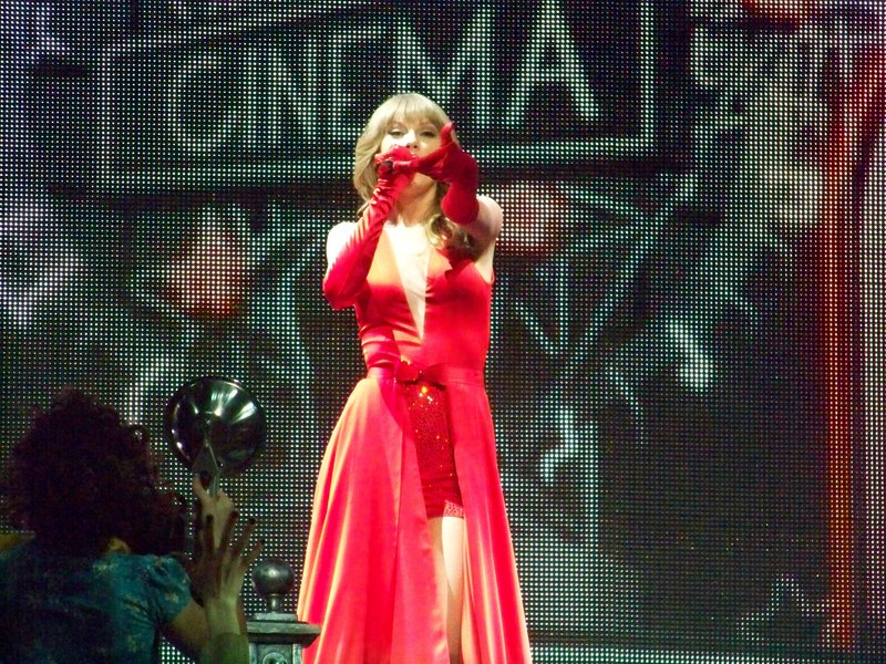 Taylor Swift — March 19 - St. Louis, Missouri — photo 86