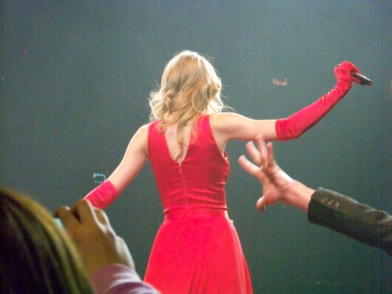 Taylor Swift — March 19 - St. Louis, Missouri — photo 98