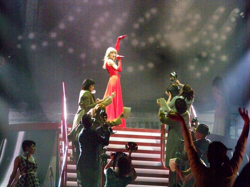 Taylor Swift — March 19 - St. Louis, Missouri — photo 99