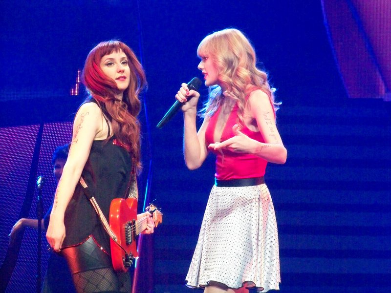 Taylor Swift — March 19 - St. Louis, Missouri — photo 124