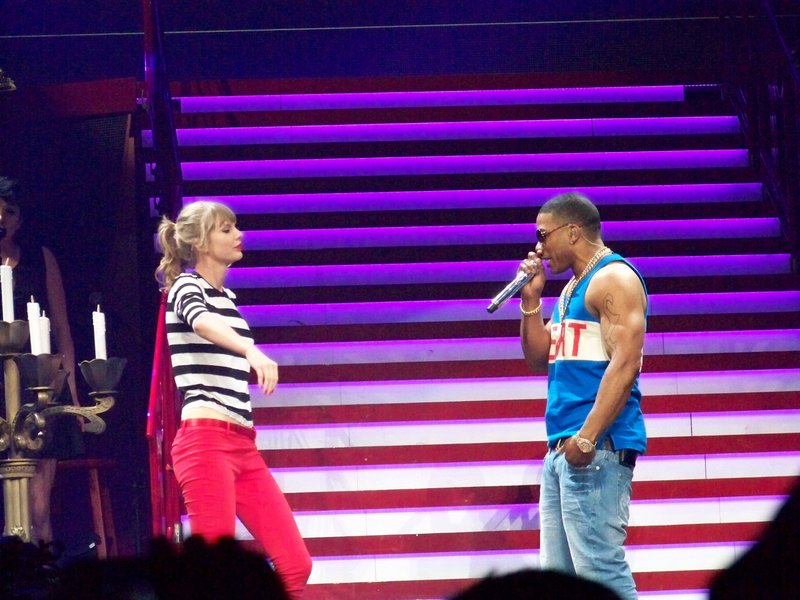 Taylor Swift — March 19 - St. Louis, Missouri — photo 149