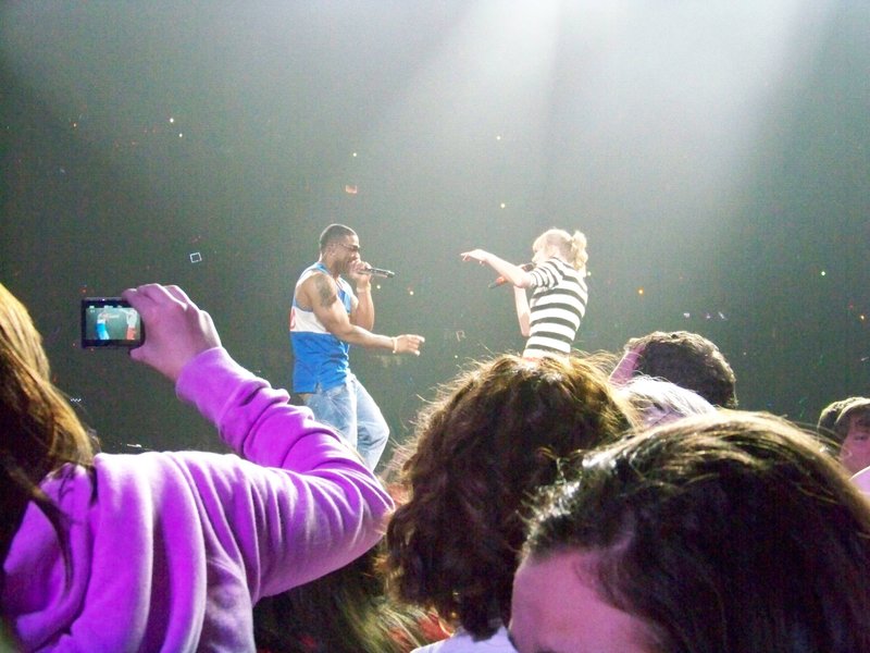 Taylor Swift — March 19 - St. Louis, Missouri — photo 153
