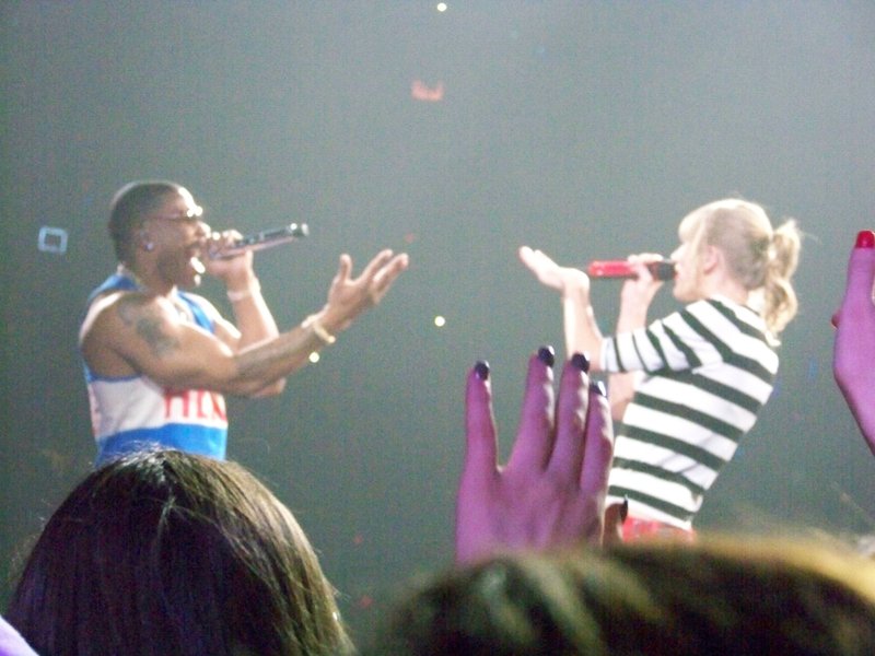 Taylor Swift — March 19 - St. Louis, Missouri — photo 155