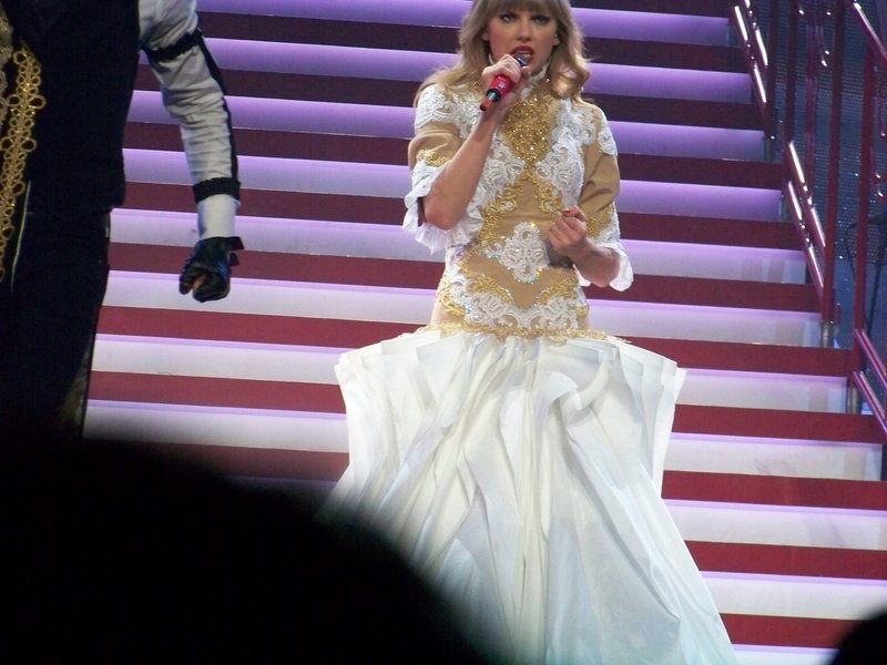 Taylor Swift — March 19 - St. Louis, Missouri — photo 163