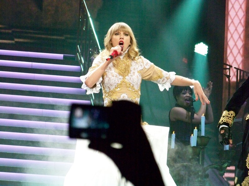 Taylor Swift — March 19 - St. Louis, Missouri — photo 166