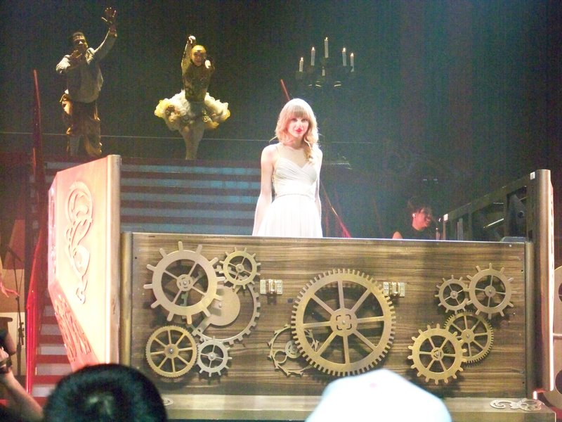 Taylor Swift — March 19 - St. Louis, Missouri — photo 191