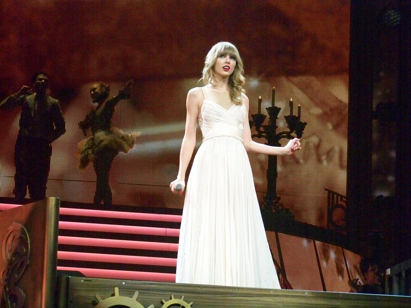 Taylor Swift — March 19 - St. Louis, Missouri — photo 195