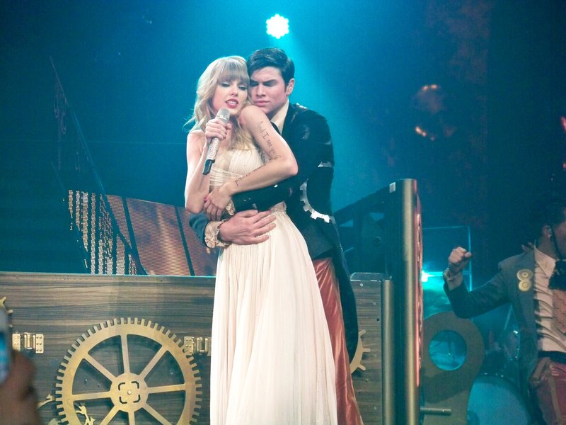Taylor Swift — March 19 - St. Louis, Missouri — photo 196