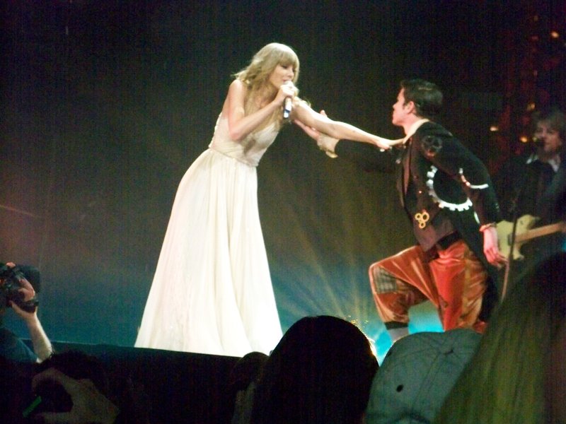 Taylor Swift — March 19 - St. Louis, Missouri — photo 198