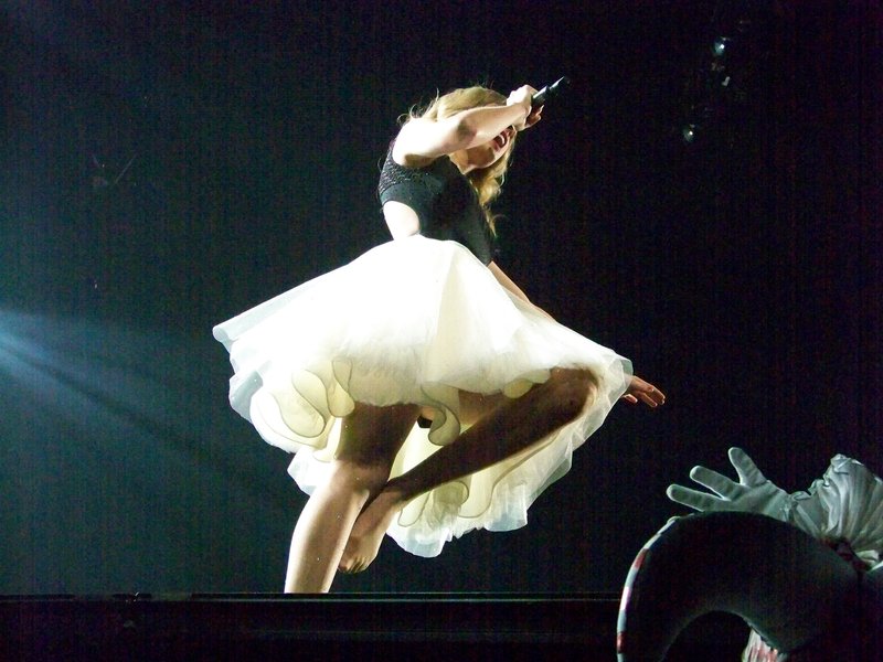 Taylor Swift — March 19 - St. Louis, Missouri — photo 220