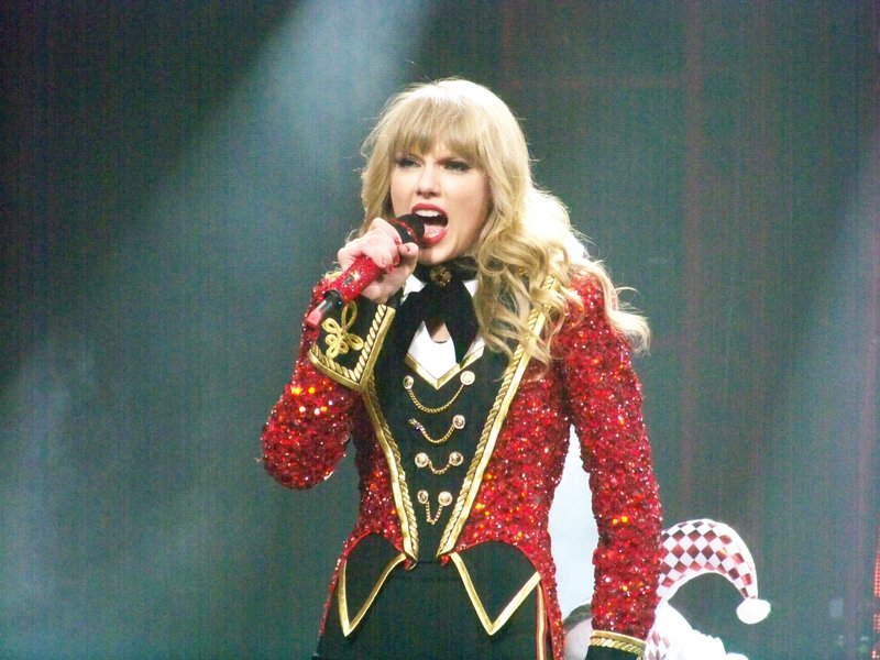 Taylor Swift — March 19 - St. Louis, Missouri — photo 235