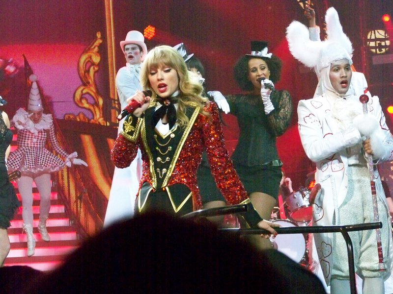 Taylor Swift — March 19 - St. Louis, Missouri — photo 237