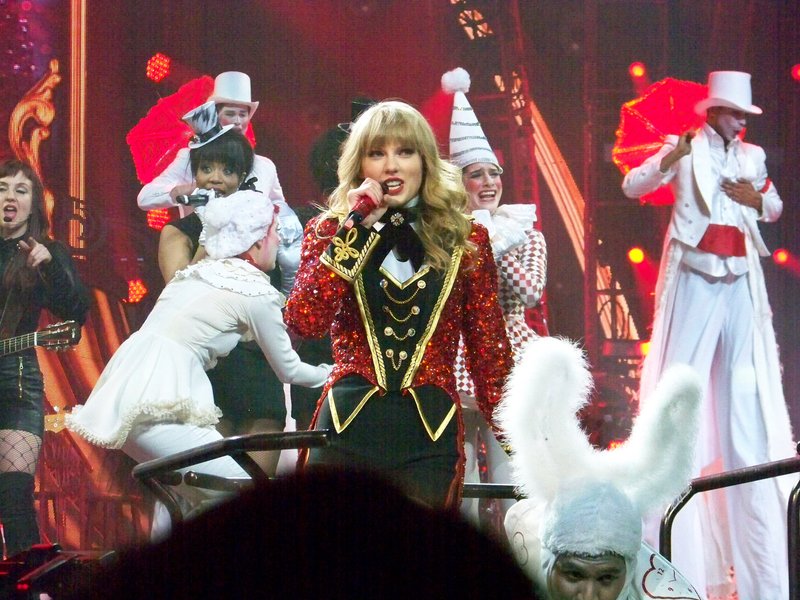 Taylor Swift — March 19 - St. Louis, Missouri — photo 238