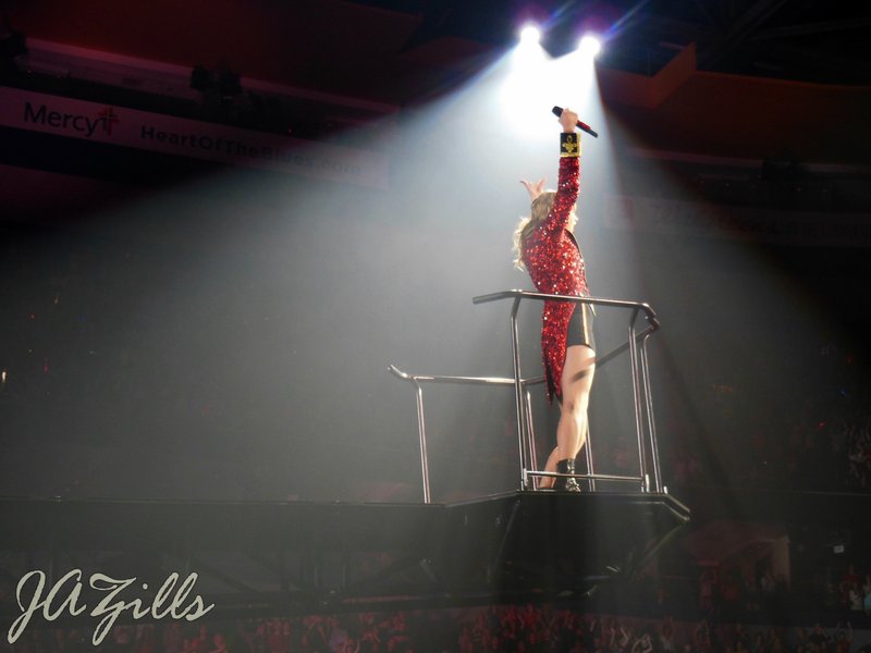 Taylor Swift — March 19 - St. Louis, Missouri — photo 251