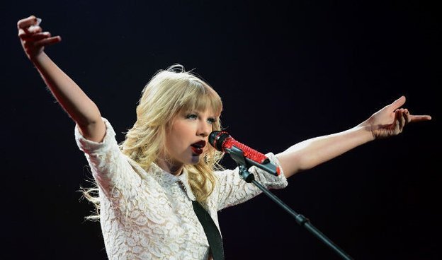 Taylor Swift — March 22 - Charlotte, North Carolina — photo 9