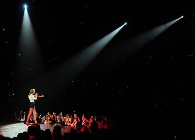 Taylor Swift — March 22 - Charlotte, North Carolina — photo 14