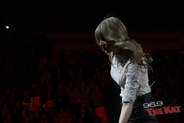 Taylor Swift — March 22 - Charlotte, North Carolina — photo 26