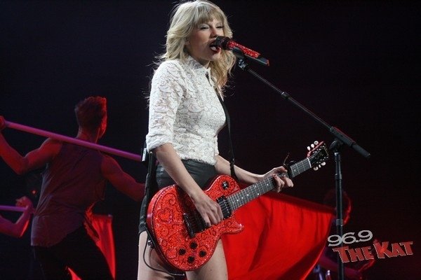 Taylor Swift — March 22 - Charlotte, North Carolina — photo 76